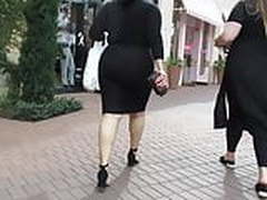 Sexy Latina fat booty beautician in tight skirt and heels Full Video | xvideosearch.com