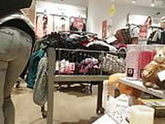 Tight Jeans ass bend over bikini shopping Online | xvideosearch.com