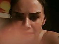 Naz mia gogus ucu gorunuyor HD | xvideosearch.com