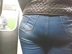 Big ass milf in Subway Online | xvideosearch.com