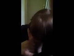 Brunette influenceuse qui aime sucer des bites Free XXX | xvideosearch.com