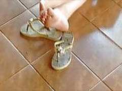 CUNHADA FEET Full Video | xvideosearch.com