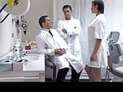 La Moglie del Dentista HD | xvideosearch.com