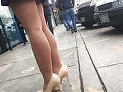 Tremendas Piernas en Pantimedias Naturales Hot Clip | xvideosearch.com