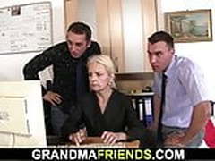 Old blonde woman sucks two cocks for job Free XXX | xvideosearch.com