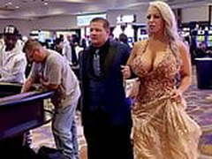 Blonde Bimbo at Hard Rock Hotel HD | xvideosearch.com