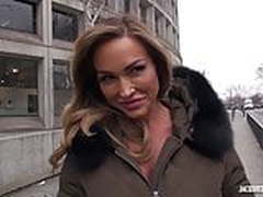 Aubrey Black Fit Australian MILF Pounded By A French Manlet Online | xvideosearch.com