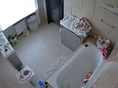 Bathroom voyeur spy of a hot MILF Online | xvideosearch.com