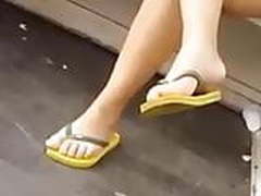 HAVAIANAS TOP AMARELA HD | xvideosearch.com