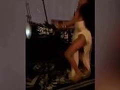 Hana Khalil... rebolando a bunda! HD | xvideosearch.com