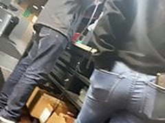 Ebony teen plumped booty in jeans at work HD | xvideosearch.com