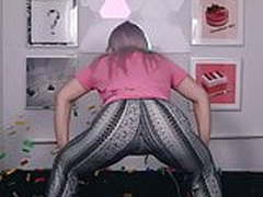 white girl twerking Full Video | xvideosearch.com