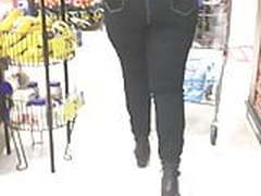 Tall thick Sexy Legs trynna run away from the cam Hot Clip | xvideosearch.com