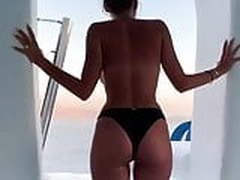 Hillary Vandero exhibe son gros cul de pute Full Video | xvideosearch.com