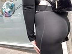 Phat juicy ass british bubble butt eatin up spandex Free XXX | xvideosearch.com