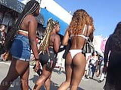 Slim Brown-Skinned Ebony Jigglin HD | xvideosearch.com