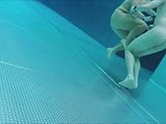 secretly filmed under water: bbw soft (no sound) Online | xvideosearch.com