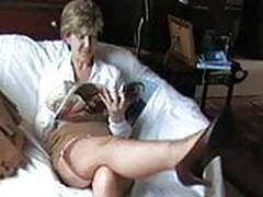 Sara In The Waiting Room Online | xvideosearch.com