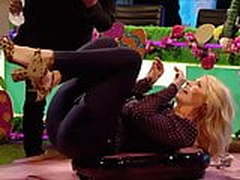 Holly Willoughby Bounces Hot Clip | xvideosearch.com