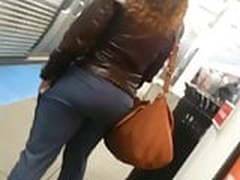 Fine ass sista waiting for train. Online | xvideosearch.com