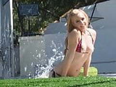 lexi doing what she does best Free XXX | xvideosearch.com