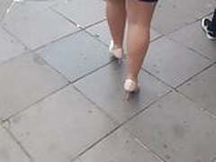 Coroa Rabudona rebolando tesuda demais vestido Free XXX | xvideosearch.com