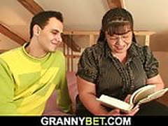 Chubby old mature picked up for sucking and riding Full Video | xvideosearch.com