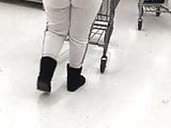 Black girl round swole butt still wearin Aeropostale 3.0 HD | xvideosearch.com