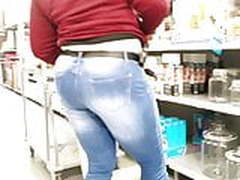 Juicy ass lookin edible in dem jeans! Hot Clip | xvideosearch.com