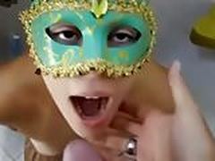 Carnaval Pisslut Online | xvideosearch.com