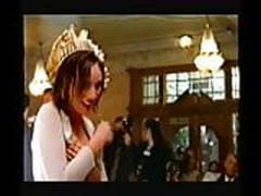 Melanie Gutteridge Flashes a Nipple Full Video | xvideosearch.com