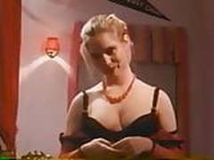 Jennifer Jason Leigh - The Prom Online | xvideosearch.com
