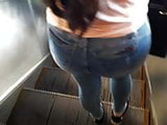 Gostosa de jeans Full Video | xvideosearch.com