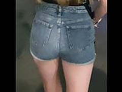 Candid Jean Shorts Ass Walking Online | xvideosearch.com