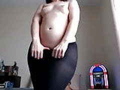 Elwynciel teasing and spreading HD | xvideosearch.com