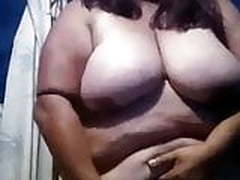 Hotbathroom HD | xvideosearch.com