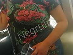 Ricas nalgas en el metro Full Video | xvideosearch.com