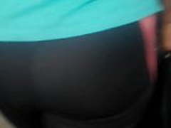 Culona en leggins Hot Clip | xvideosearch.com