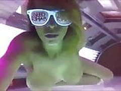 In the Tanningsalon Online | xvideosearch.com