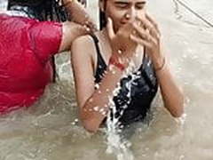 Hot girl bath Full Video | xvideosearch.com