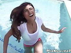 Hardcore pool fuck after Mia Khalifa gives nice blowjob HD | xvideosearch.com