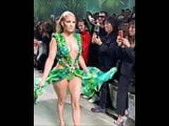 Jennifer Lopez Own Young Cock W Her Feet HD | xvideosearch.com