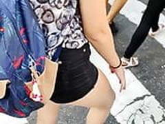 Duas novinhas deliciosas de bermuda socada - hot teen girl Hot Clip | xvideosearch.com