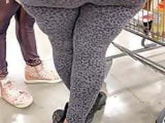 Wobbly Massive Ebony in Cheetah Tights!! 4 EXTRA PYT in vid! HD | xvideosearch.com