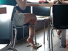 PEZINHOS NO MAC DONALDS Hot Clip | xvideosearch.com