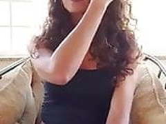 Rakell Santanna toda sensual explica sobre sapatilhas HD | xvideosearch.com