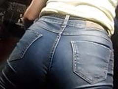 Umas bundas gostosas no busao Full Video | xvideosearch.com
