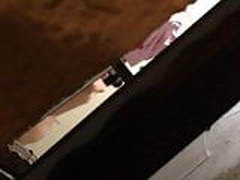 Jiran sebelah lagi mandi Free XXX | xvideosearch.com