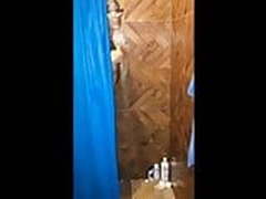 Gostosa dando pro primo no banho Online | xvideosearch.com