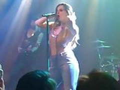 JoJo Side Jiggle Hot Clip | xvideosearch.com